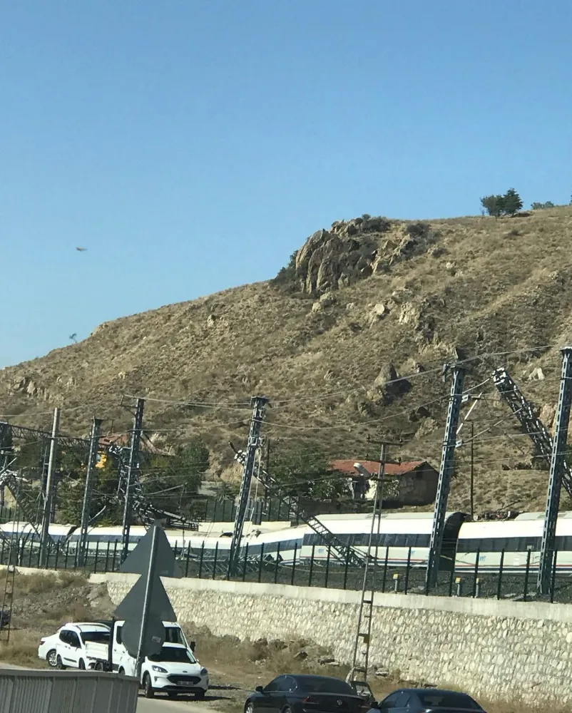 YHT vagonları raydan çıktı