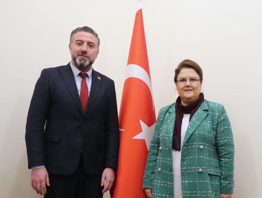 Başkan Deveci, Ankara’dan Sivas’a eli dolu döndü !