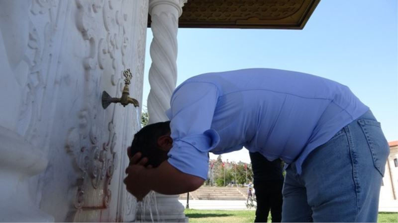 Sivas adeta kavruluyor, termometreler 40 dereceyi gösterdi