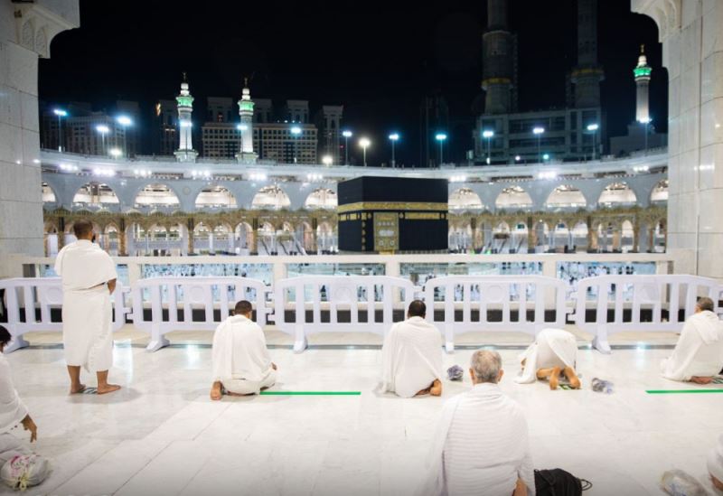 Tam aşılanmış yabancıların umre tarihi belli oldu