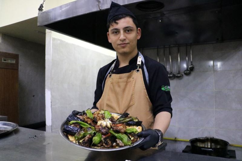 Bu yemeği yemek için yurt dışından geliyorlar