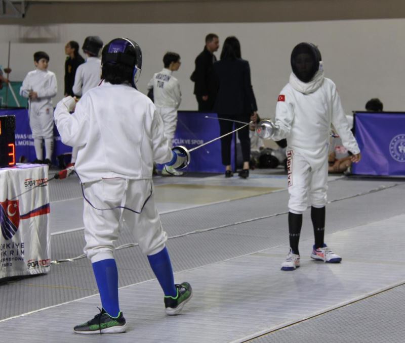 Eskrim Türkiye Şampiyonası, Sivas’ta başladı