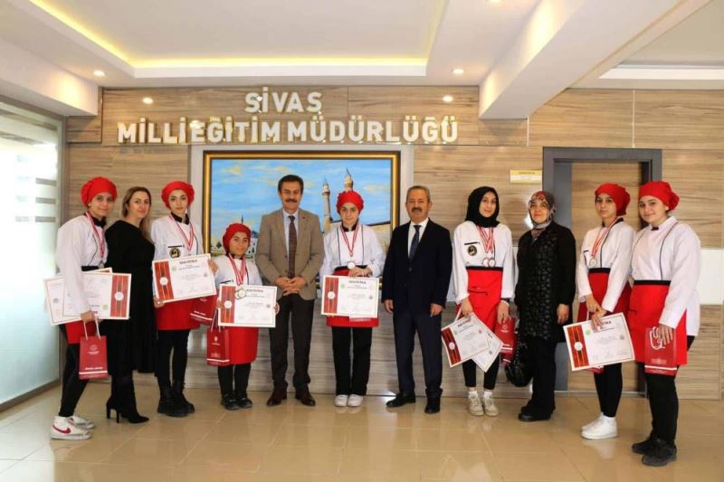 Helalinden 8 madalyayla Sivas’a döndüler