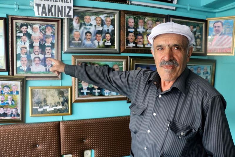 İş yeri duvarını aile albümüne çevirdi