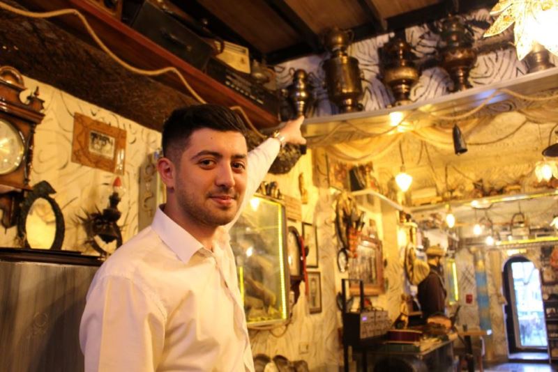 Kafeden çok müzeyi andırıyor