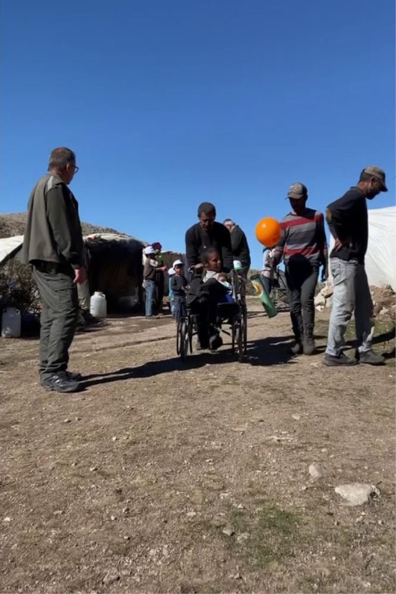 Ormancılar Hazal’ın yüzünü güldürdü