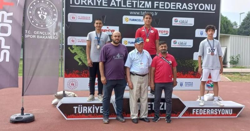 Şampiyon atletler Sivas