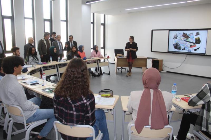 SBTÜ hızlı yükselişiyle köklü üniversiteleri geride bıraktı