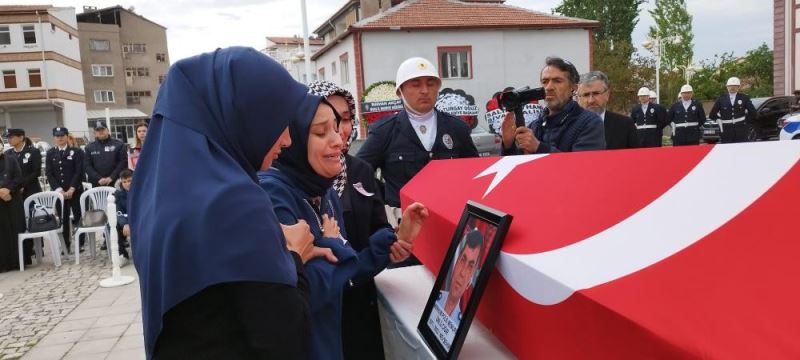 Sivas’ta şehit polis memuru için tören düzenlendi