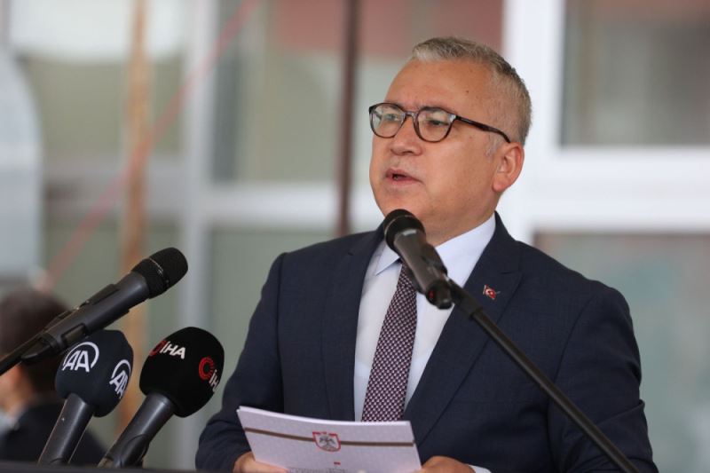 Vali Şimşek’ten polis adaylarına dikkat çeken çağrı