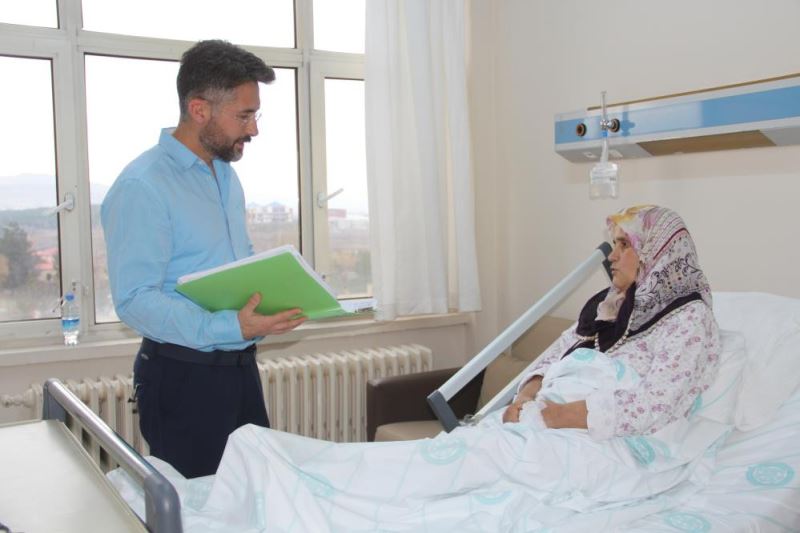 Yüz binde bir görülüyor, 20 yıl sağlıklı şekilde yiyip içemedi